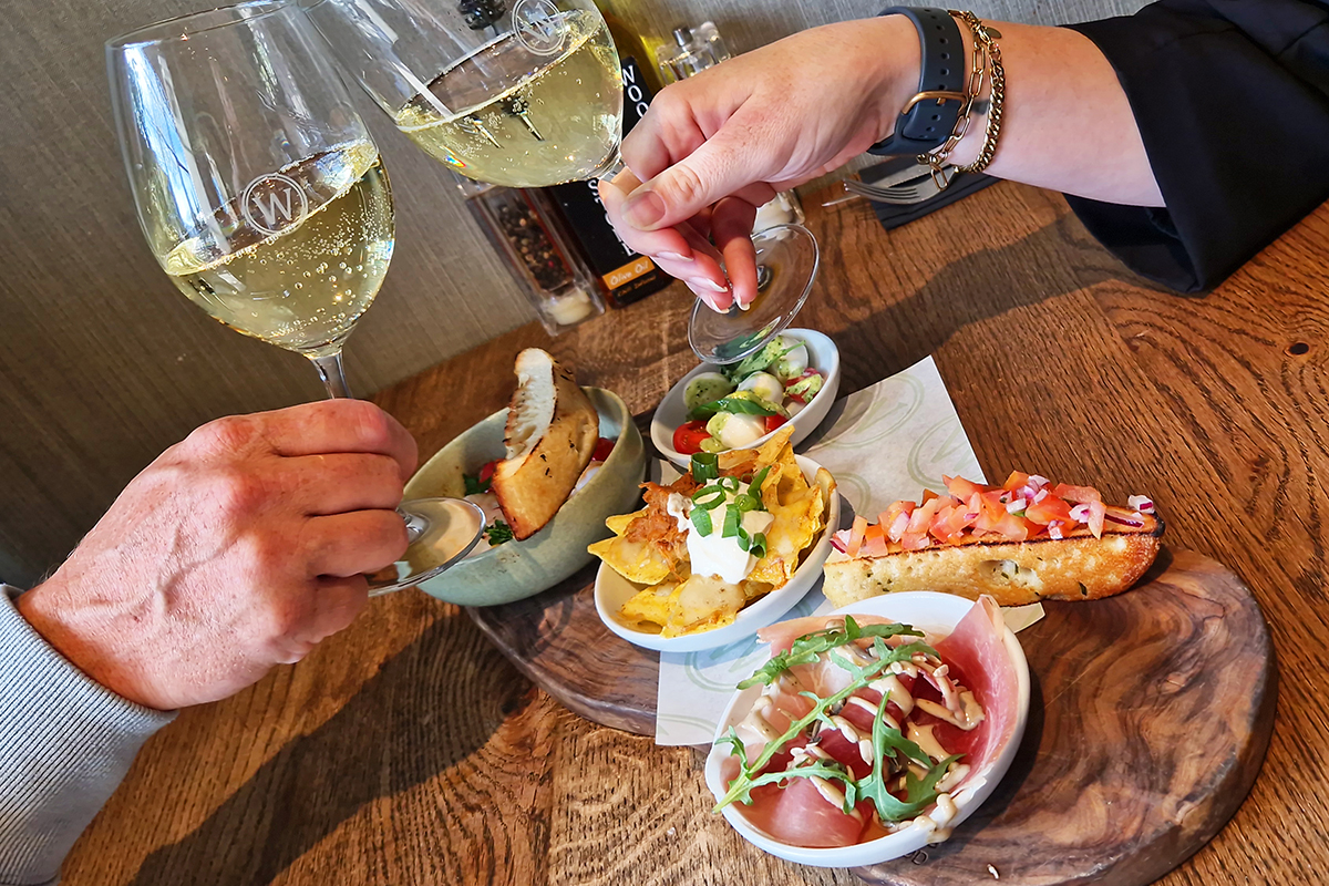 borrelplankje proost WEB borrelplankje proost WEB